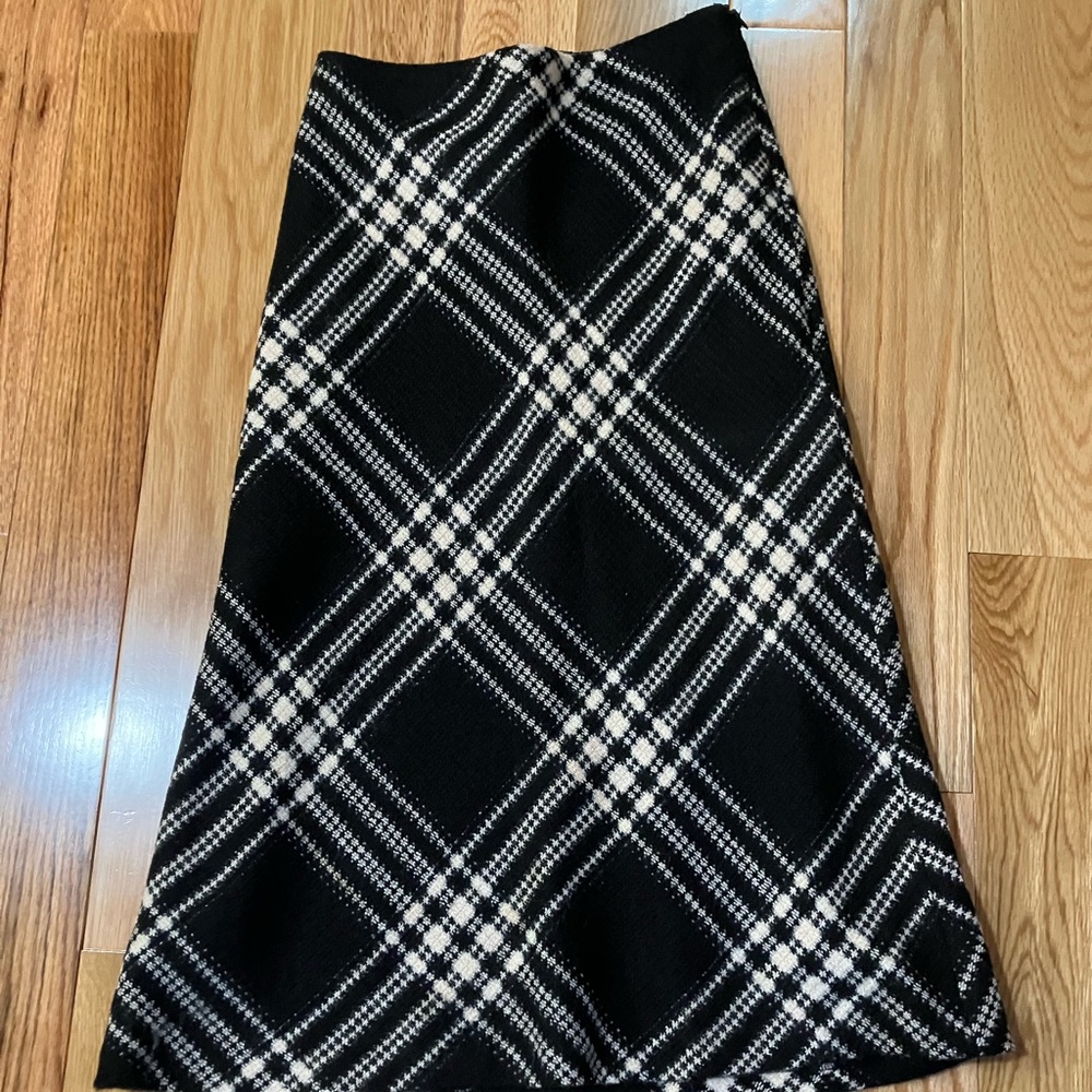Zara retro mid length skirt